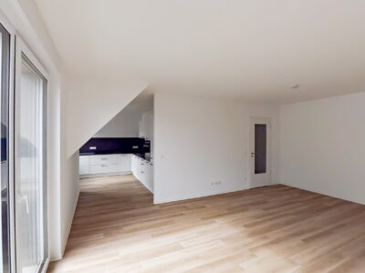 Wohnzimmer mit Blick zur Küche